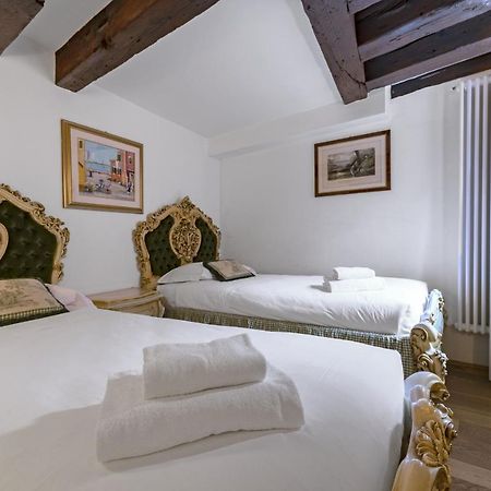 Gondola Luxury - Campo Santi Filippo E Giacomo By Wonderful Italy Venezia Eksteriør bilde