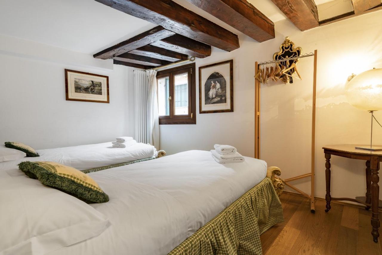 Gondola Luxury - Campo Santi Filippo E Giacomo By Wonderful Italy Venezia Eksteriør bilde