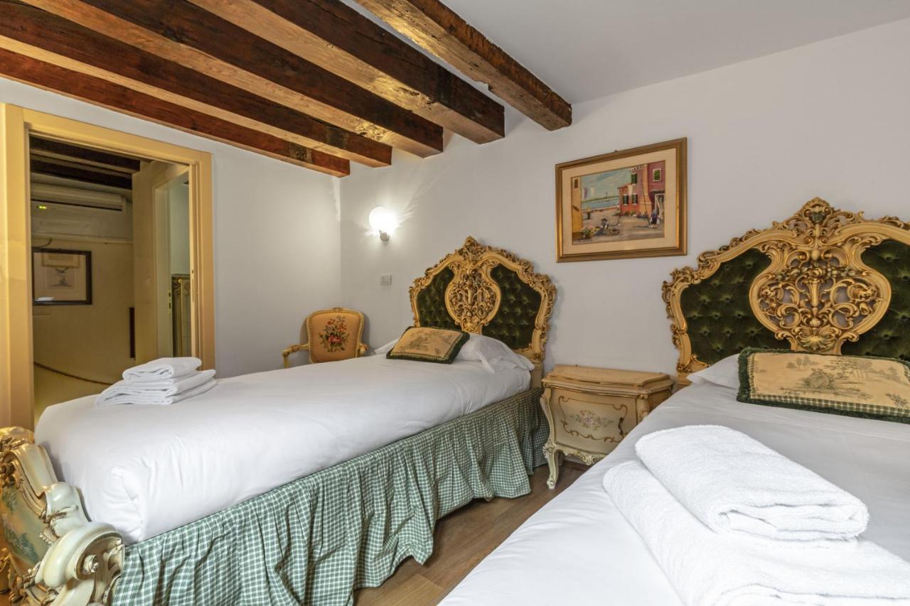 Gondola Luxury - Campo Santi Filippo E Giacomo By Wonderful Italy Venezia Eksteriør bilde